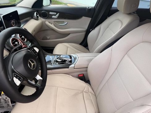 Used 2015 Mercedes-Benz C 300 Sedan image 14