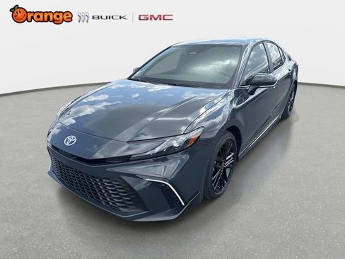 Used 2026 Toyota Camry SE FWD image 7