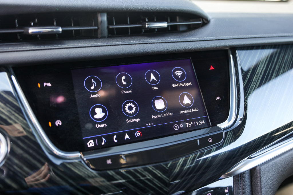 Used 2025 Cadillac XT6 Premium Luxury FWD image 16