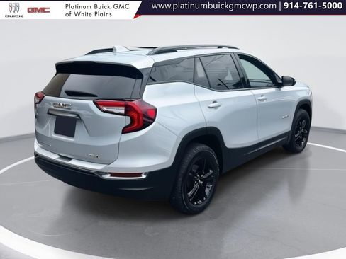 Used 2022 GMC Terrain AT4 image 6