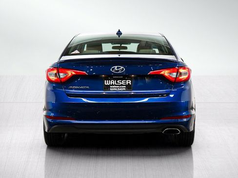 Used 2015 Hyundai Sonata SE FWD image 4