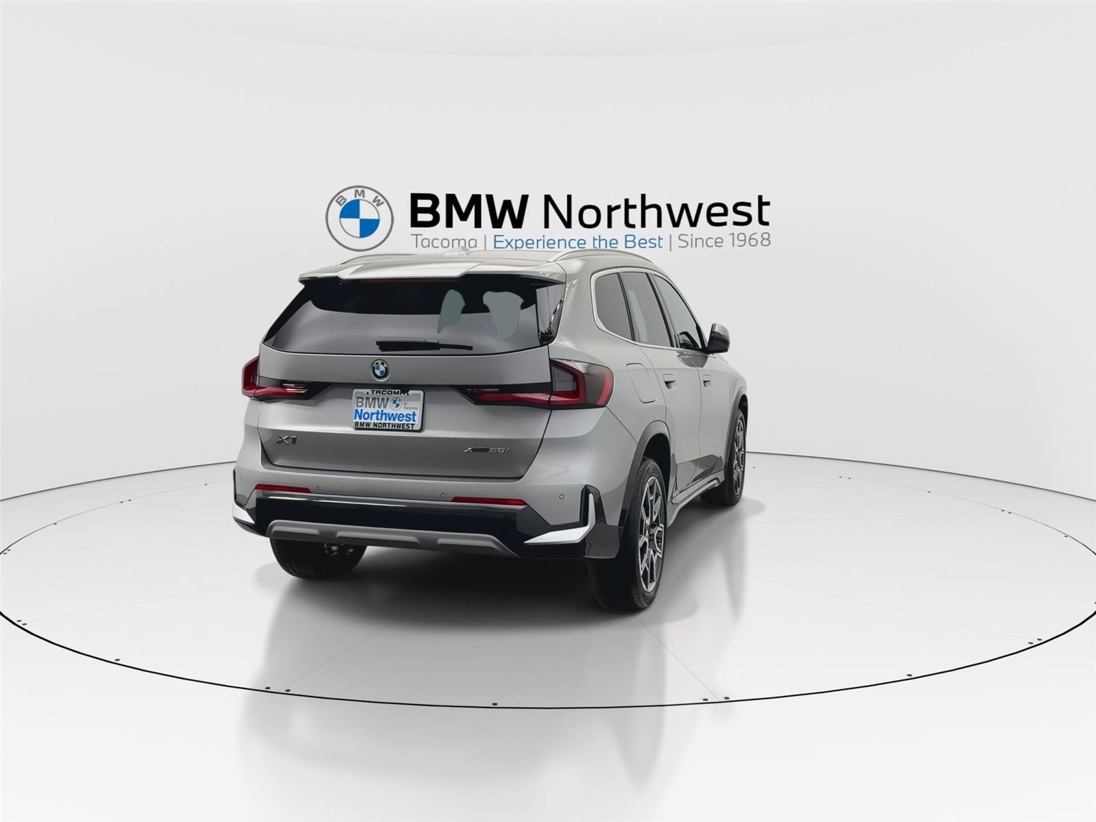 Used 2026 BMW X1 xDrive28i w/ Convenience Package AWD/4WD image 2