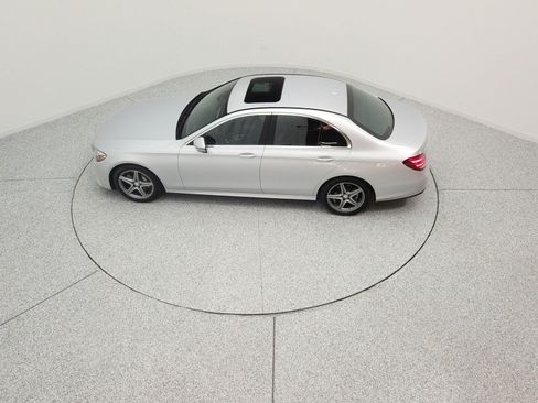Used 2017 Mercedes-Benz E 300 image 16