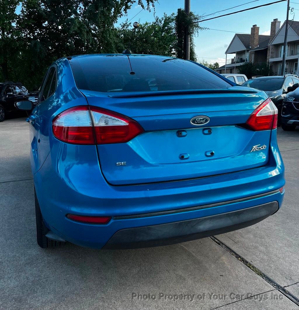 Used 2014 Ford Fiesta SE w/ Equipment Group 201A FWD image 7