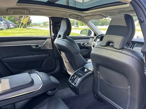 Used 2023 Volvo S90 B6 Ultimate w/ Lounge Package AWD/4WD image 23