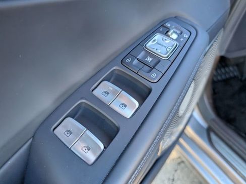 Used 2021 Genesis G90 5.0 Ultimate image 15