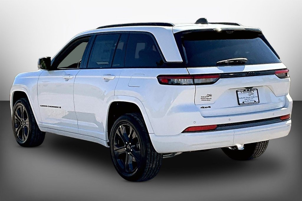 New 2027 Jeep Grand Cherokee Limited AWD/4WD image 3