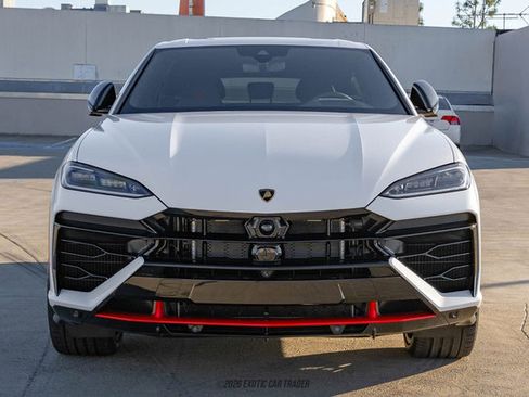 Used 2025 Lamborghini Urus SE AWD/4WD image 13
