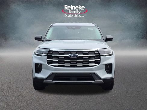 New 2026 Ford Explorer Active AWD/4WD image 2