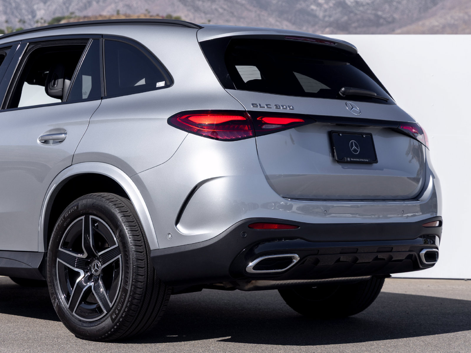 Certified 2026 Mercedes-Benz GLC 300 image 5