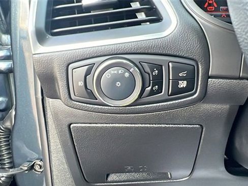 Certified 2024 Ford Edge Titanium image 15