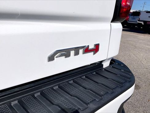 Used 2022 GMC Sierra 1500 AT4 w/ AT4 Premium Package image 21