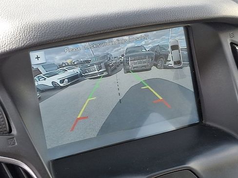 Used 2017 Ford Focus Titanium image 19