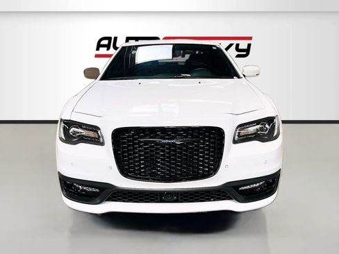 Used 2022 Chrysler 300 S w/ Safetytec Plus Group image 2