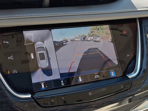 Used 2021 Cadillac XT6 Premium Luxury image 21