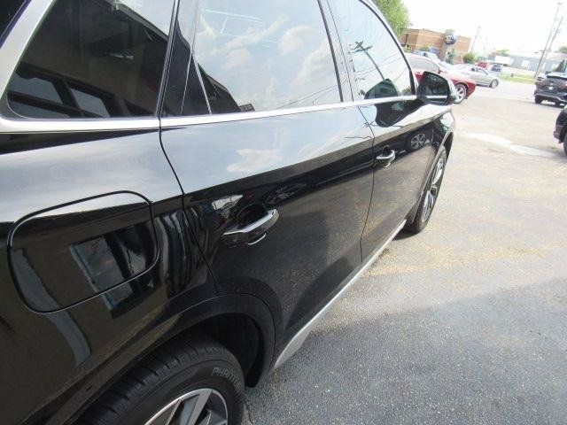 Used 2021 Audi Q5 Prestige w/ Prestige Package AWD/4WD image 14