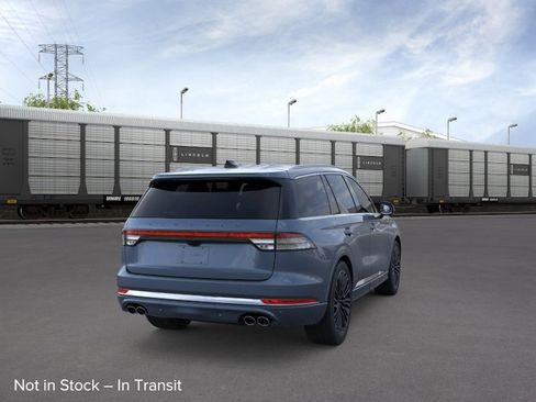 New 2026 Lincoln Aviator Black Label AWD/4WD image 8