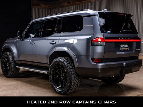 Used 2025 Lexus GX 550 w/ Cold Area Package image 7