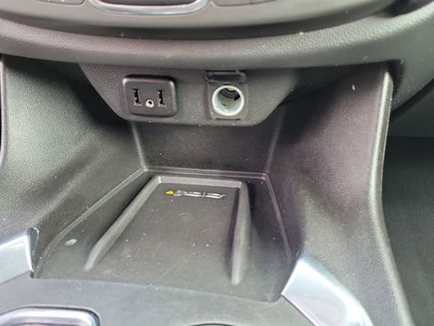 Certified 2023 Chevrolet Traverse LT image 34