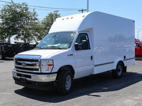 New 2026 Ford E-350 and Econoline 350 Super Duty w/ Power Equipment Group RWD image 5