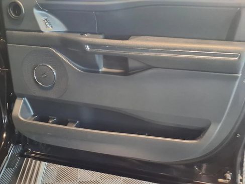 Used 2022 Ford Expedition Max Limited AWD/4WD image 13