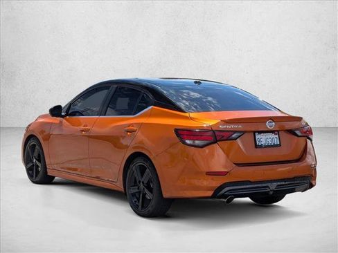Used 2022 Nissan Sentra SR w/ SR Premium Package FWD image 8
