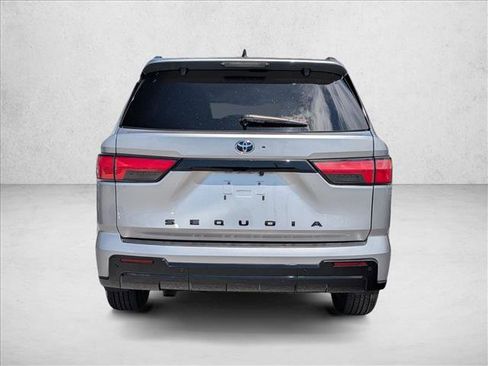 Used 2023 Toyota Sequoia Platinum AWD/4WD image 7