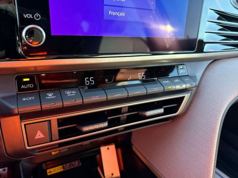 Used 2026 Toyota Camry SE image 17