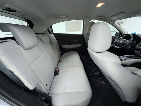 Used 2021 Honda HR-V LX image 17