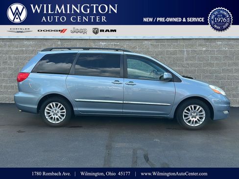 Used 2010 Toyota Sienna XLE Limited FWD image 1