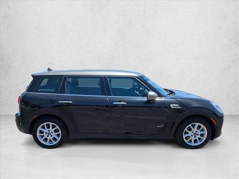Used 2017 MINI Cooper Clubman ALL4 AWD/4WD image 4