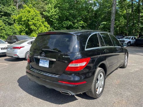 Used 2011 Mercedes-Benz R 350 4MATIC image 9
