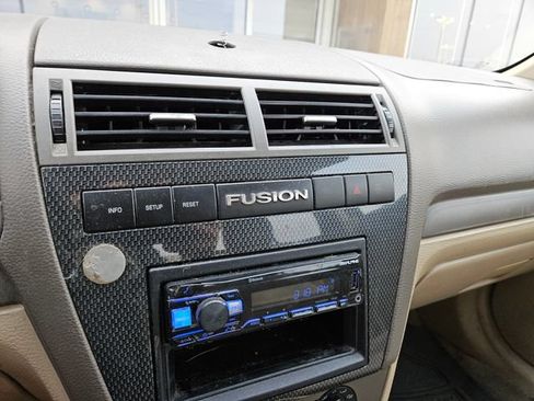 Used 2007 Ford Fusion SE FWD image 17
