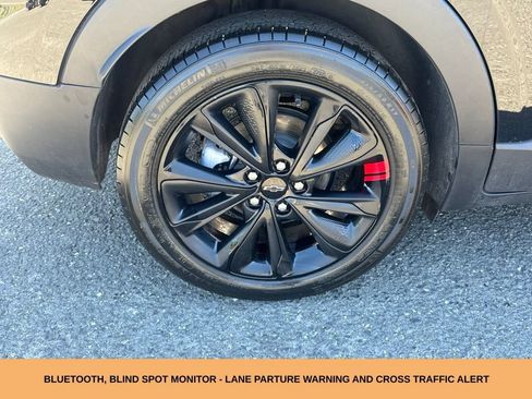 Used 2023 Chevrolet Bolt EUV Premier w/ Sun & Sound Package FWD image 12