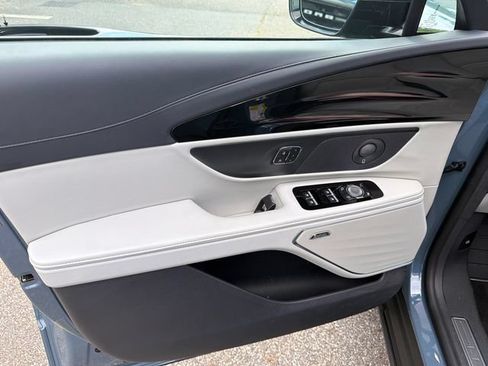 New 2026 Lincoln Nautilus Reserve w/ Jet Appearance Package AWD/4WD image 11