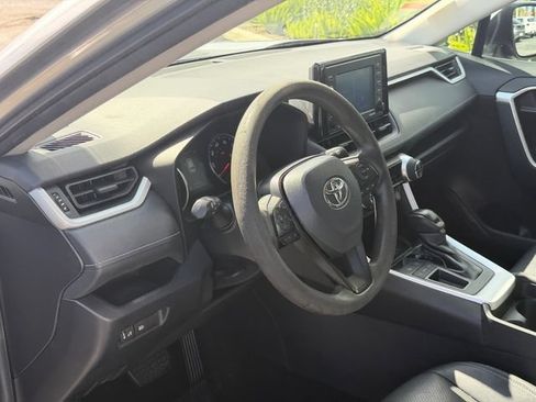 Certified 2021 Toyota RAV4 XLE FWD image 12