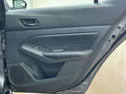 Used 2024 Nissan Altima 2.5 SV FWD image 23