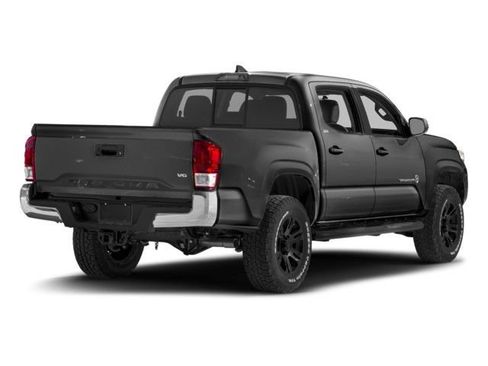 Used 2016 Toyota Tacoma SR5 RWD image 2