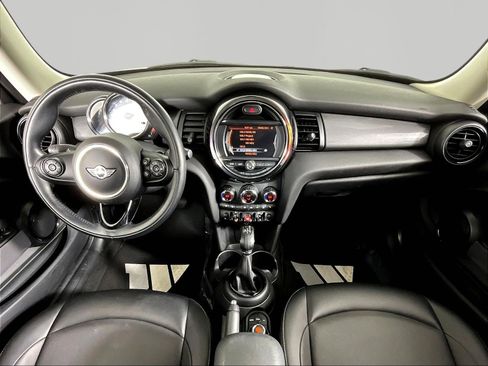 Used 2018 MINI Cooper 2-Door Hardtop FWD image 7