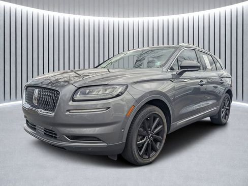 Certified 2021 Lincoln Nautilus Reserve w/ Equipment Group 201A image 8