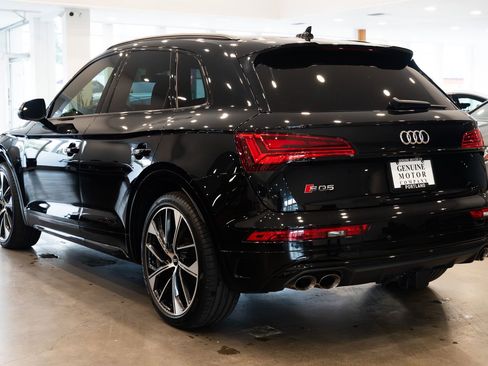 Used 2021 Audi SQ5 Premium Plus w/ Premium Plus Package AWD/4WD image 6