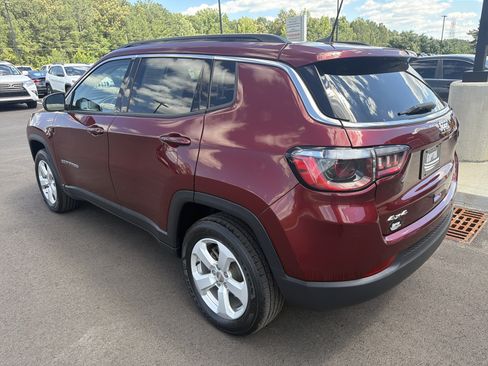 Used 2021 Jeep Compass Latitude AWD/4WD image 17