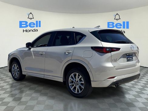 Used 2024 MAZDA CX-5 AWD 2.5 S w/ Preferred Package image 3
