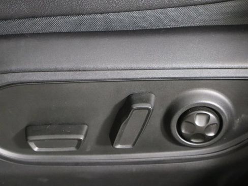 Used 2023 Jeep Grand Cherokee 4WD 4xe image 25