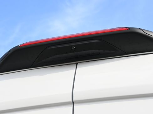 New 2026 Ford Transit 250 148 Medium Roof w/ Load Area Protection Package RWD image 4