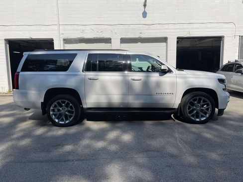 Used 2020 Chevrolet Suburban LT AWD/4WD image 6
