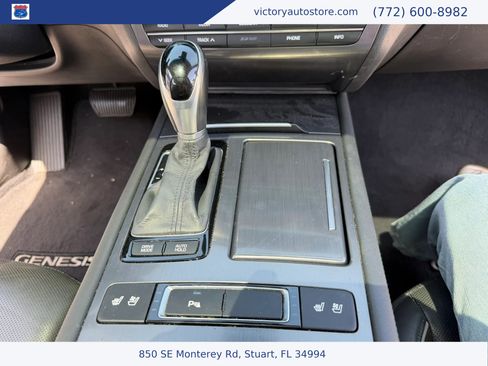Used 2015 Hyundai Genesis 3.8 w/ Option Group 03 RWD image 25