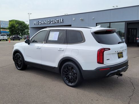 Used 2022 Kia Telluride EX w/ EX Premium Package AWD/4WD image 3