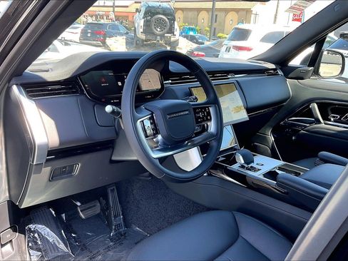 New 2026 Land Rover Range Rover SE AWD/4WD image 12