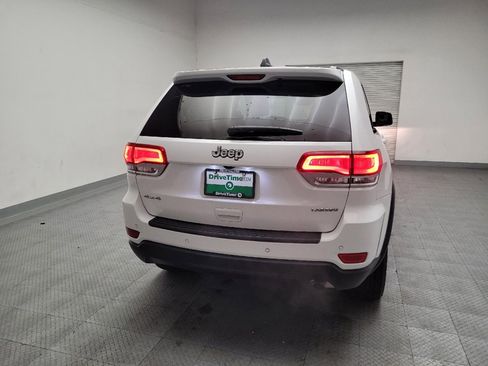 Used 2022 Jeep Grand Cherokee Laredo X AWD/4WD image 7